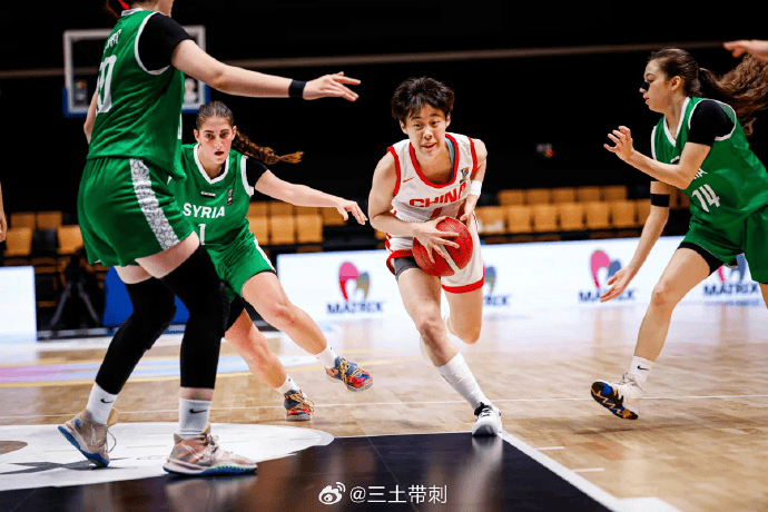 对手是菲律, 媒体人