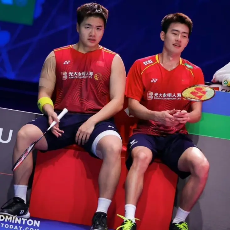 上一轮, 的领先, 黄东萍虽然